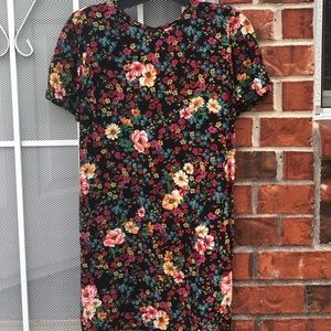Forever 21 Floral T-shirt dress